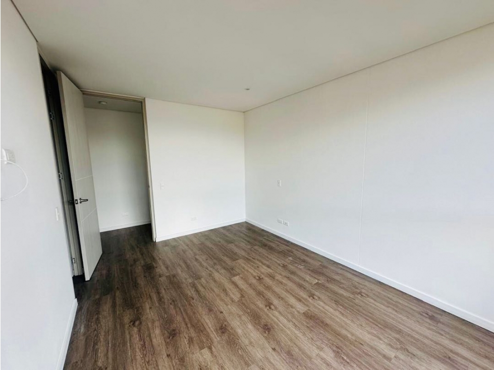 Apartamento en Arriendo en El Poblado sector Lalinde — foto 4