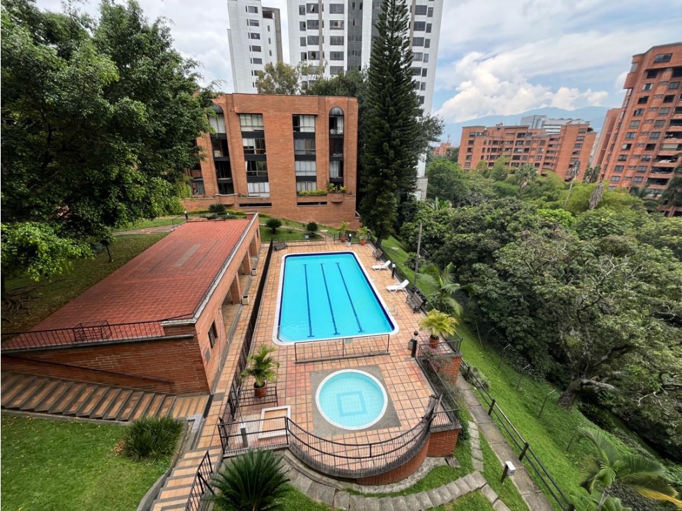 Apartamento para la venta en el poblado, Milla de Oro