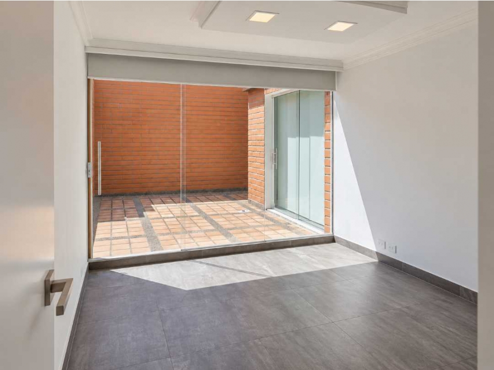 APARTAMENTO PARA LA VENTA EL POBLADO LOMA DE LOS PARRA — foto 5