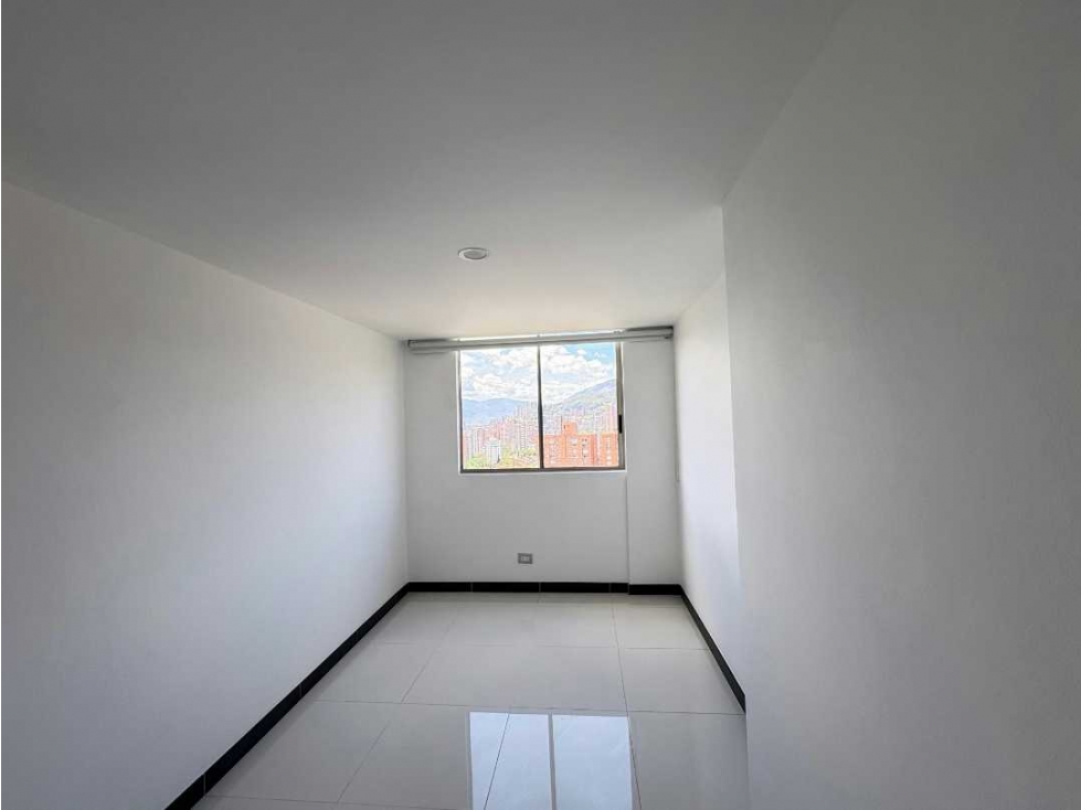 APARTAMENTO PARA LA VENTA EL POBLADOSECTOR BALSOS — foto 6