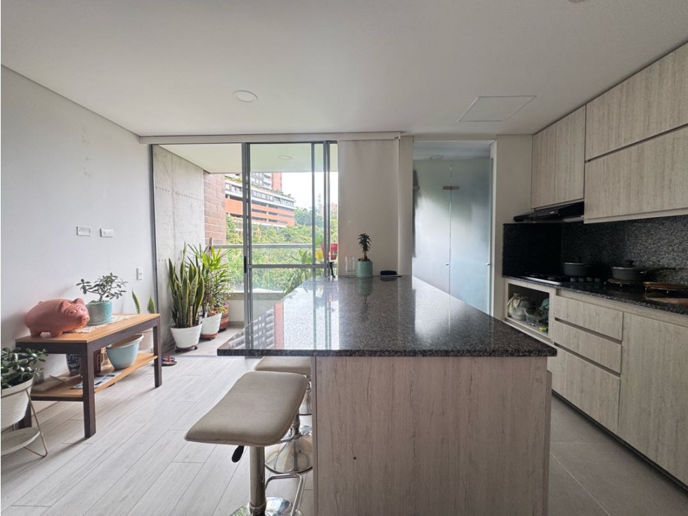 MODERNO APARTAMENTO- SECTOR EL TRIANON A LA VENTA.