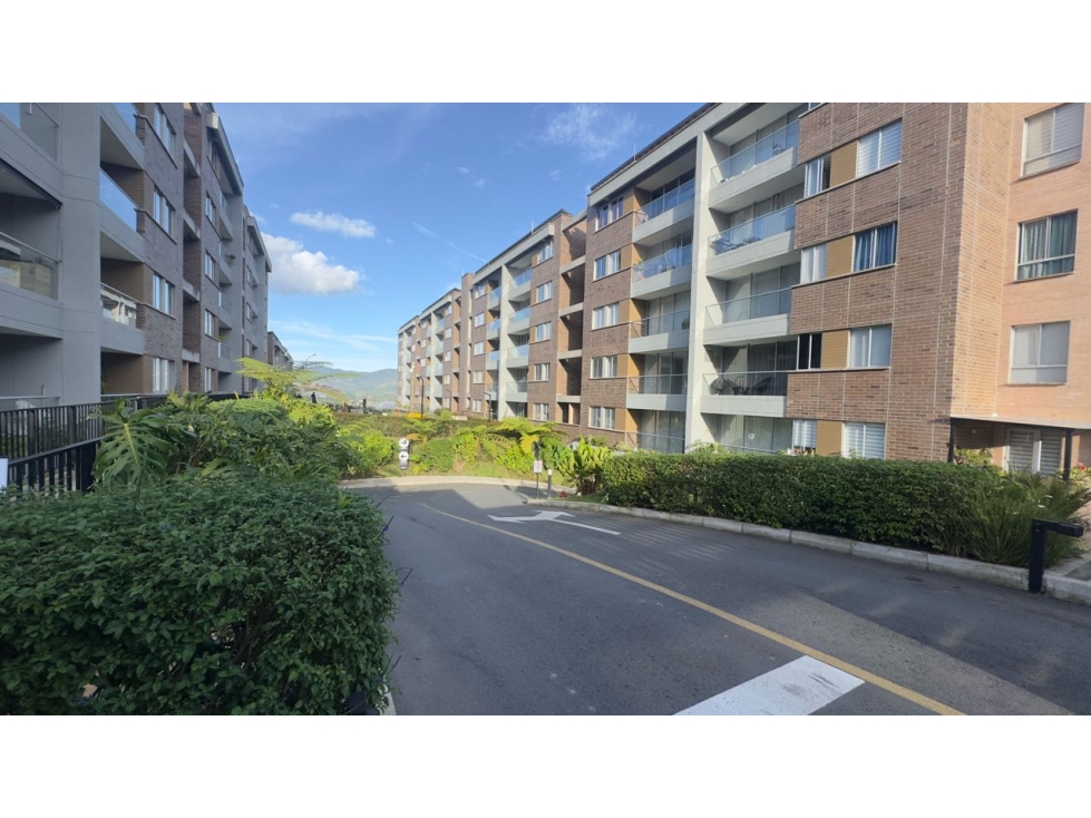 Apartamento para la venta en Lorient en la ceja — foto 2