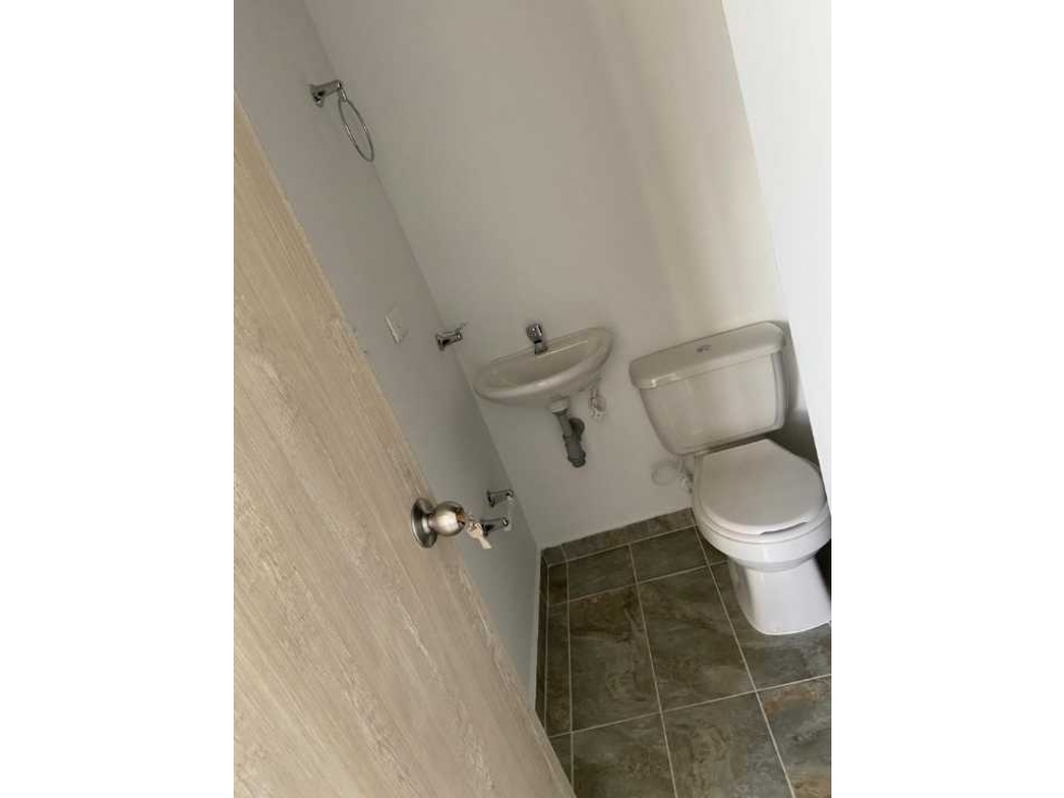 APARTAMENTO PARA LA VENTA EN BELLO SECTOR MIRADOR PISO 11 — foto 3