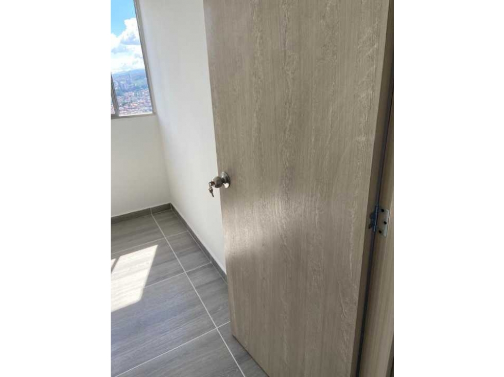 APARTAMENTO PARA LA VENTA EN BELLO SECTOR MIRADOR PISO 11 — foto 4
