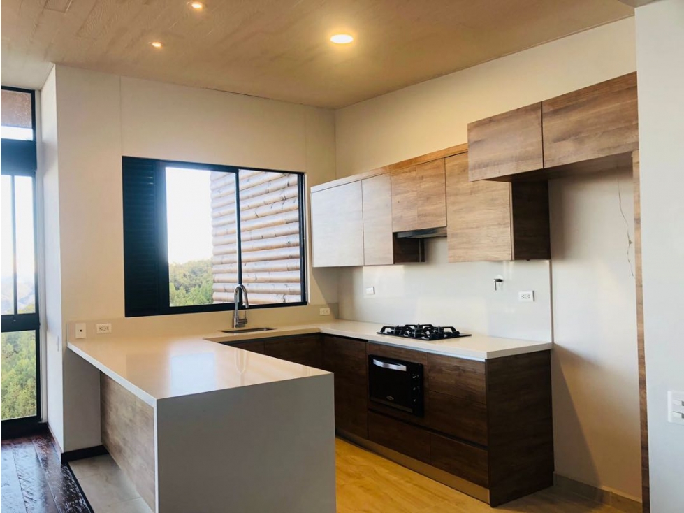 Apartamento para Venta en el Retiro sector Fizebad