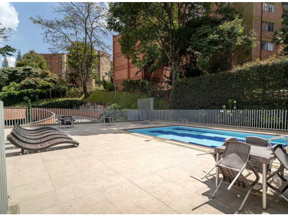 Apartamento para la venta en Envigado sector La Sebastiana