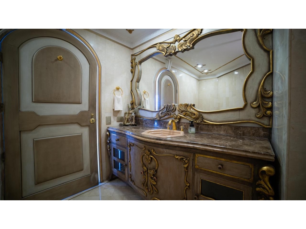 Apartamento para la Venta en Medellín poblado Balsos — foto 4