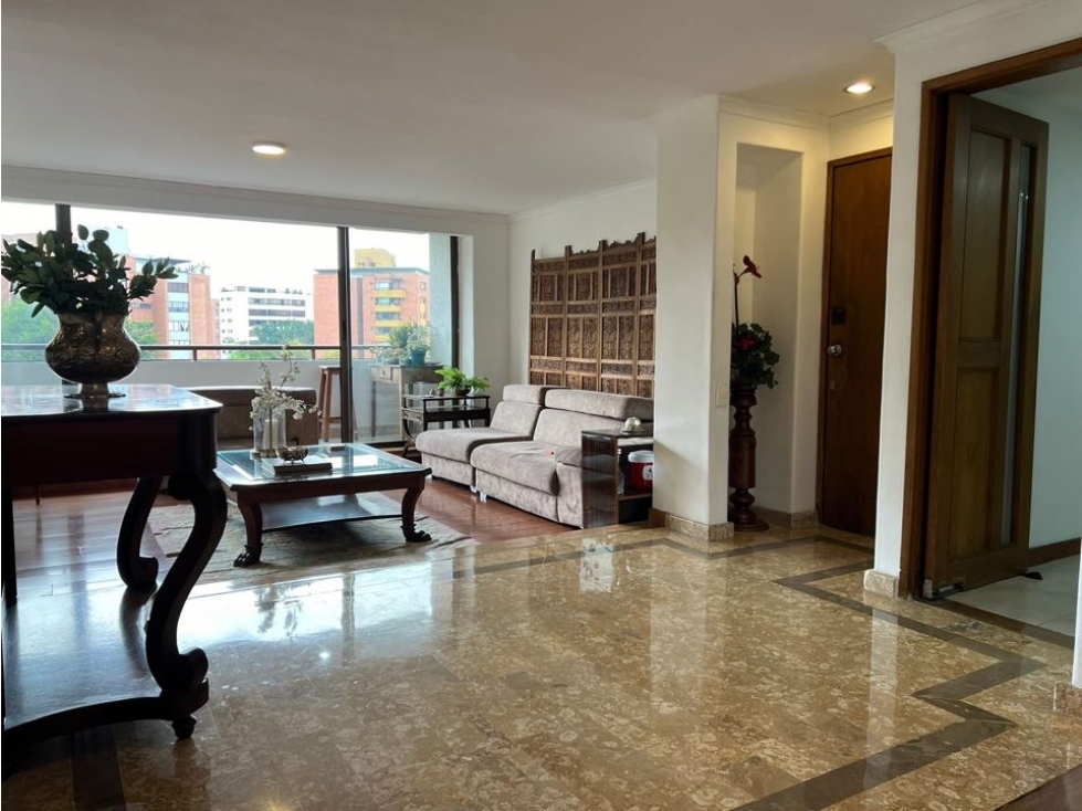 Apartamento en el Poblado San Lucas en Venta