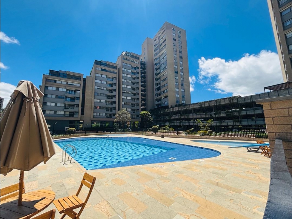 Apartamento para la venta en unidad cerrada sector barro blanco