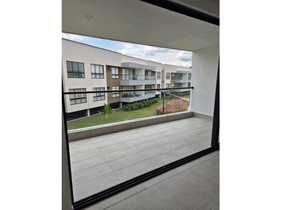 Apartamento para alquiler ubicado entre el caimo y club campestre - 1