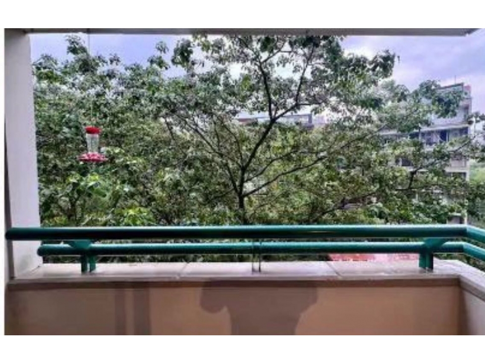 APARTAMENTO PARA LA VENTA, LAS LOMAS REFORMADO VISTA VERDE — foto 4