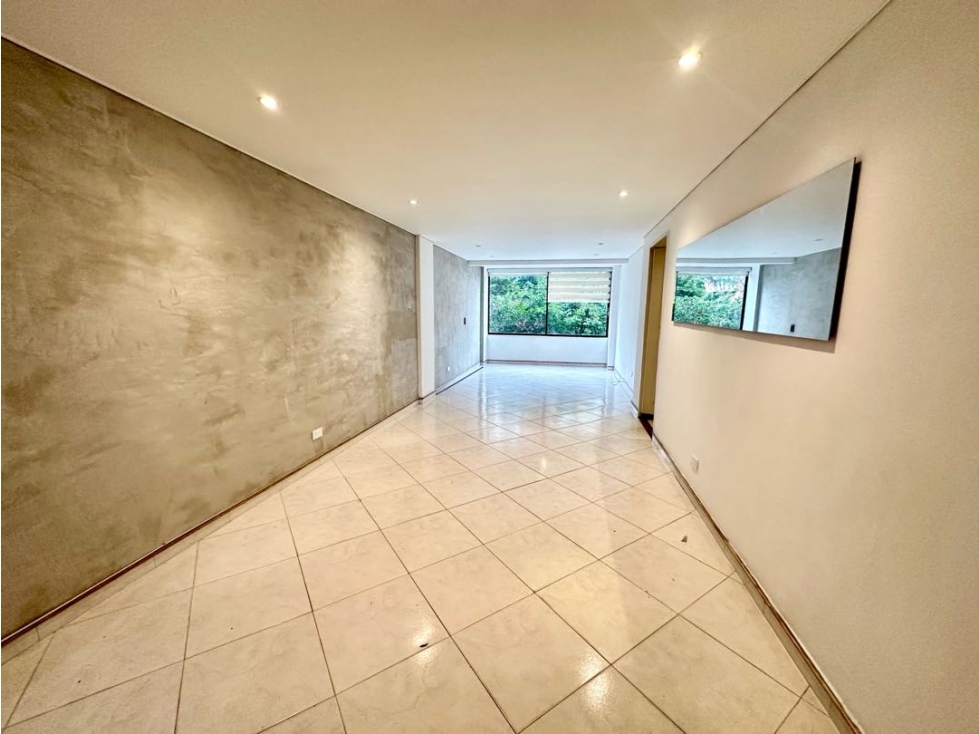 Apartamento Para Remodelar en Venta La Concha, El Poblado