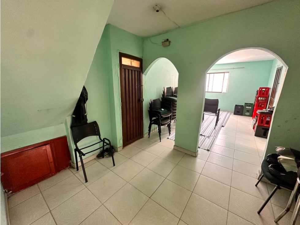 APARTAMENTO PARA REMODELAR | IGLESIA SAN JUDAS, CASTILLA EN VENTA E476 — foto 2