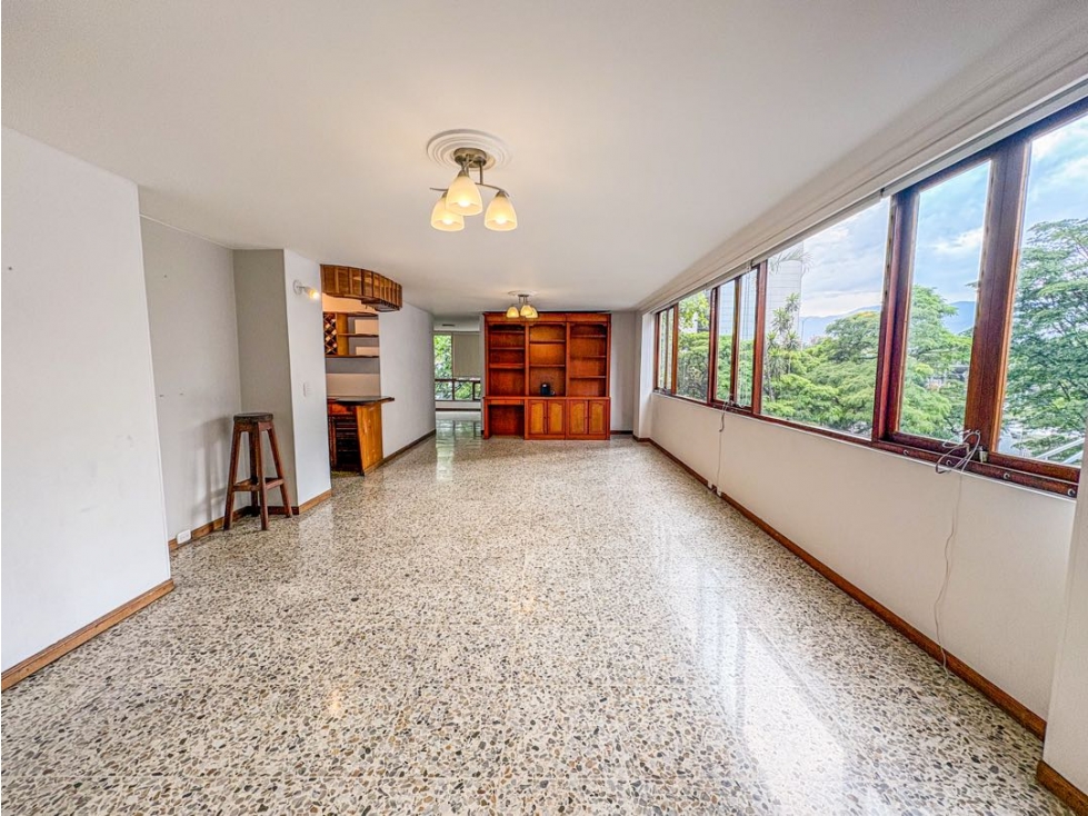 APARTAMENTO PARA REMODELAR POBLADO FRENTE A EAFIT — foto 3