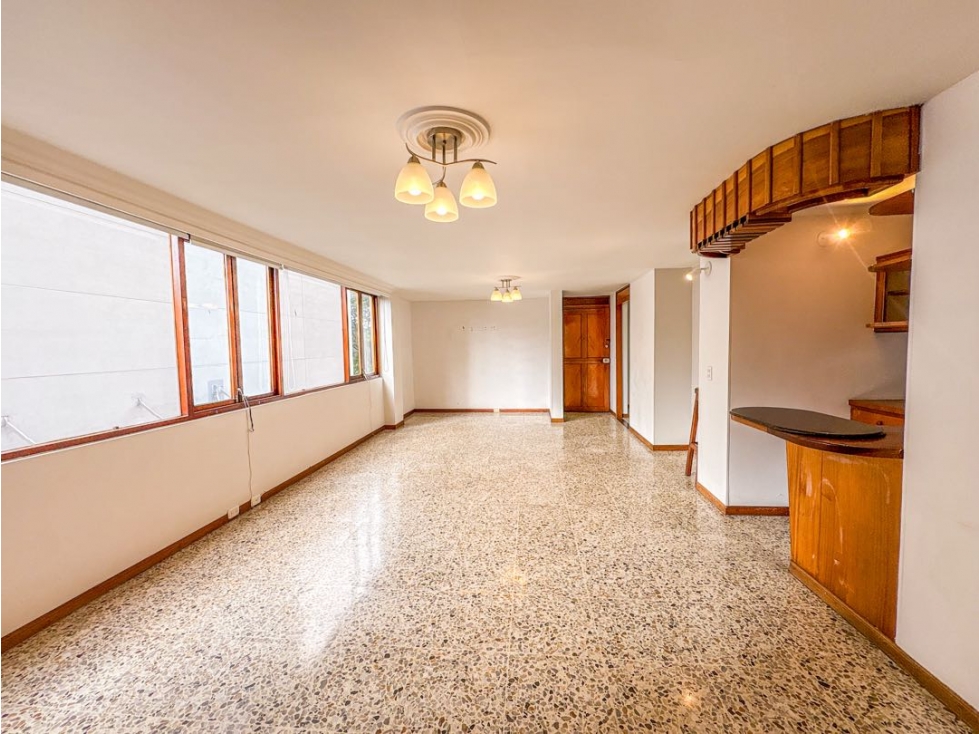 APARTAMENTO PARA REMODELAR POBLADO FRENTE A EAFIT — foto 4