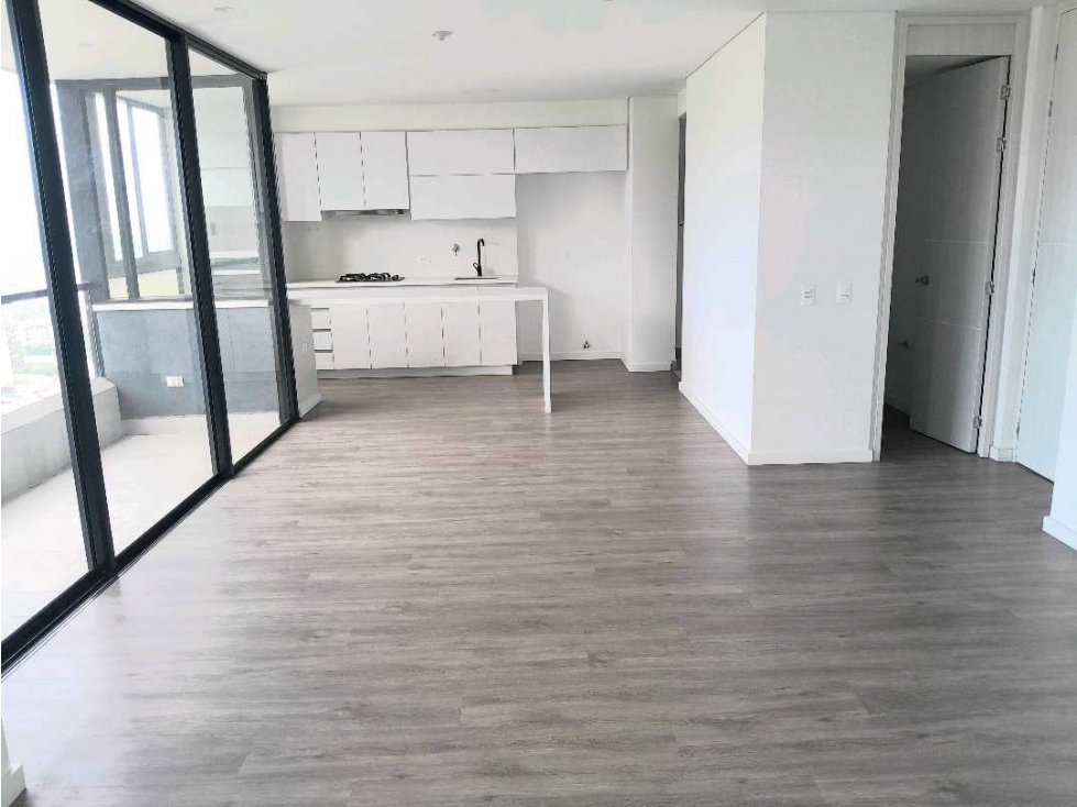 APARTAMENTO PARA RENTA EN EL POBLADO SECTOR LALINDE — foto 3