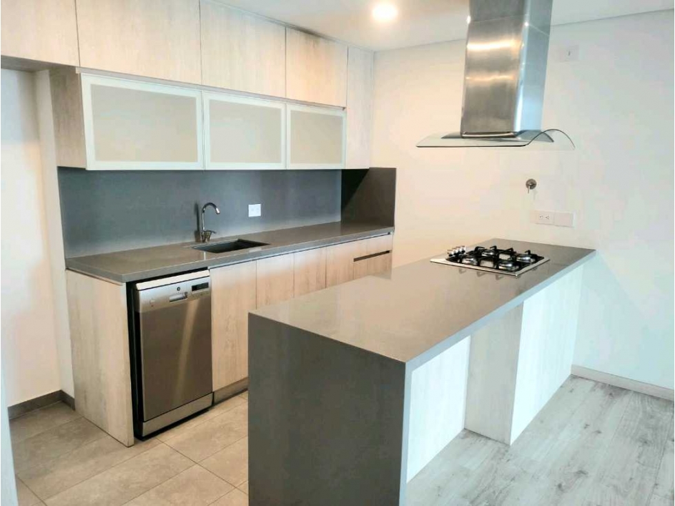 APARTAMENTO PARA RENTA EN EL POBLADO SECTOR ALTOS DEL POBLADO — foto 3