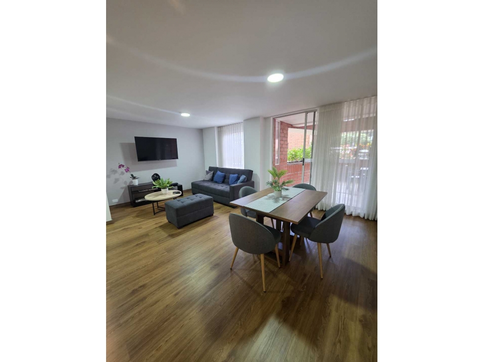Apartamento para rentas cortas en el corazon del poblado (AMOBLADO)