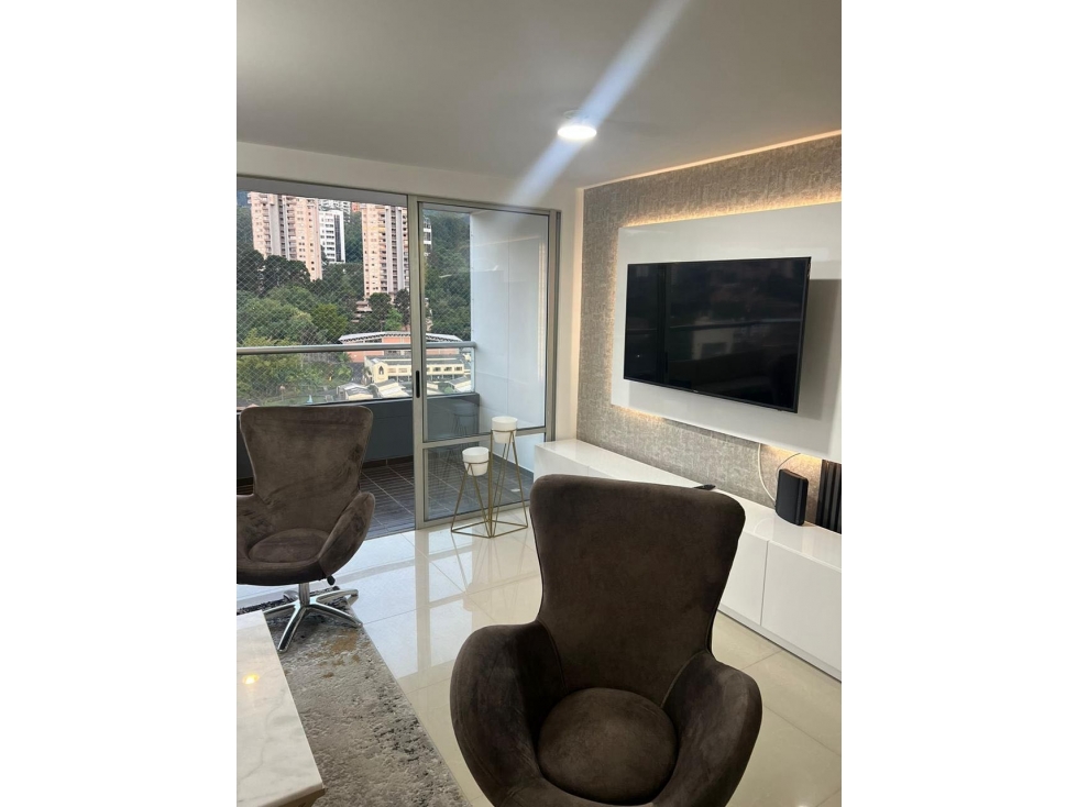 Apartamento Amoblado en Arriendo en El Poblado Los Balsos — foto 6