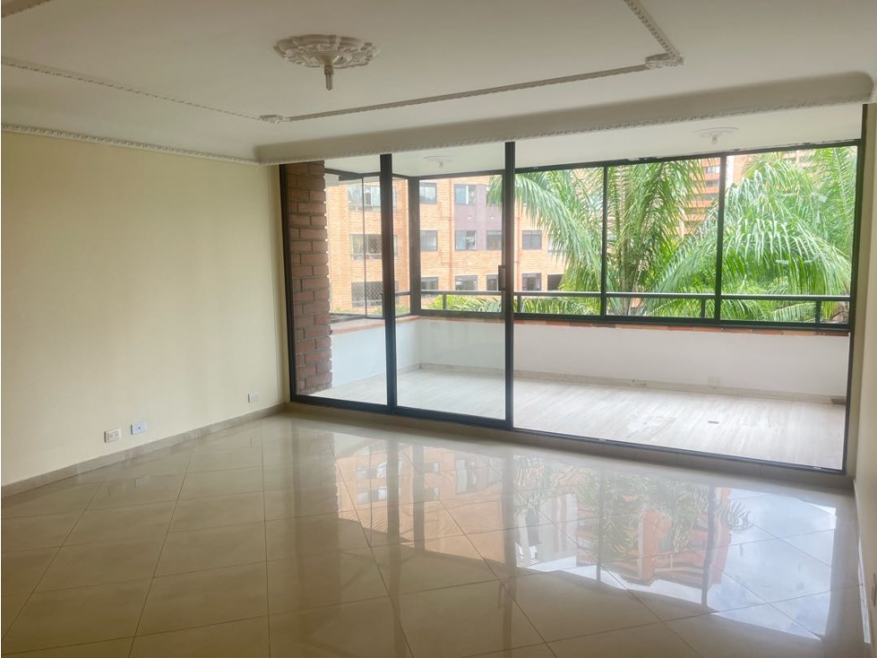 APARTAMENTO PARA VENTA. EN MEDELLÍN. EL POBLADO, SECTOR LA TOMATERA