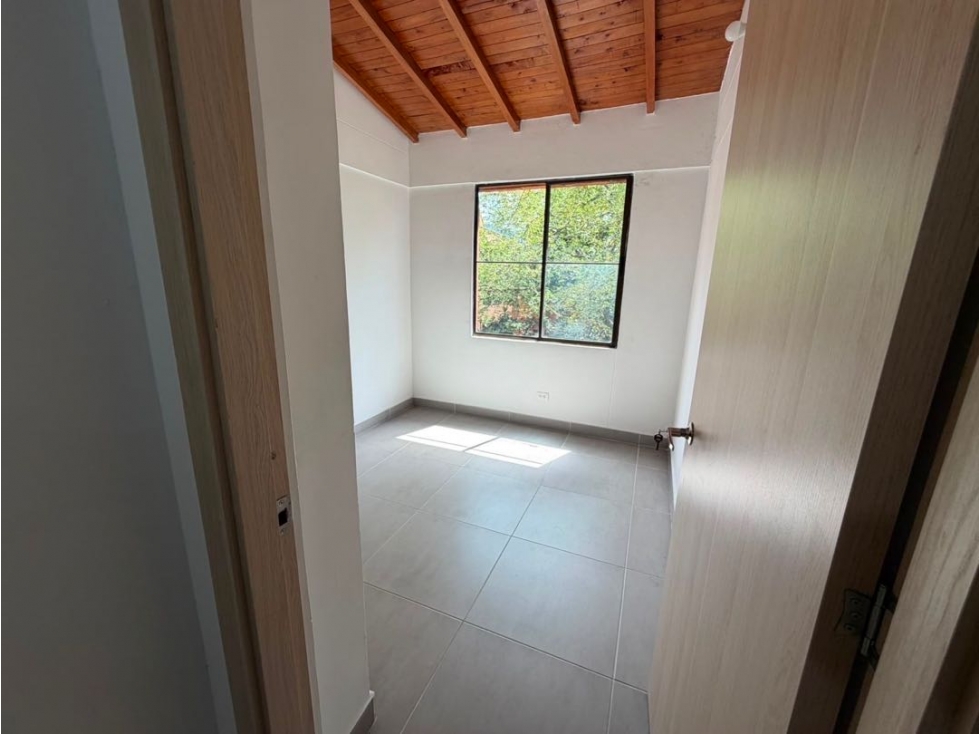 *Apartamento para venta* Zona/ barrio envigado. Loma de las brujas. — foto 4