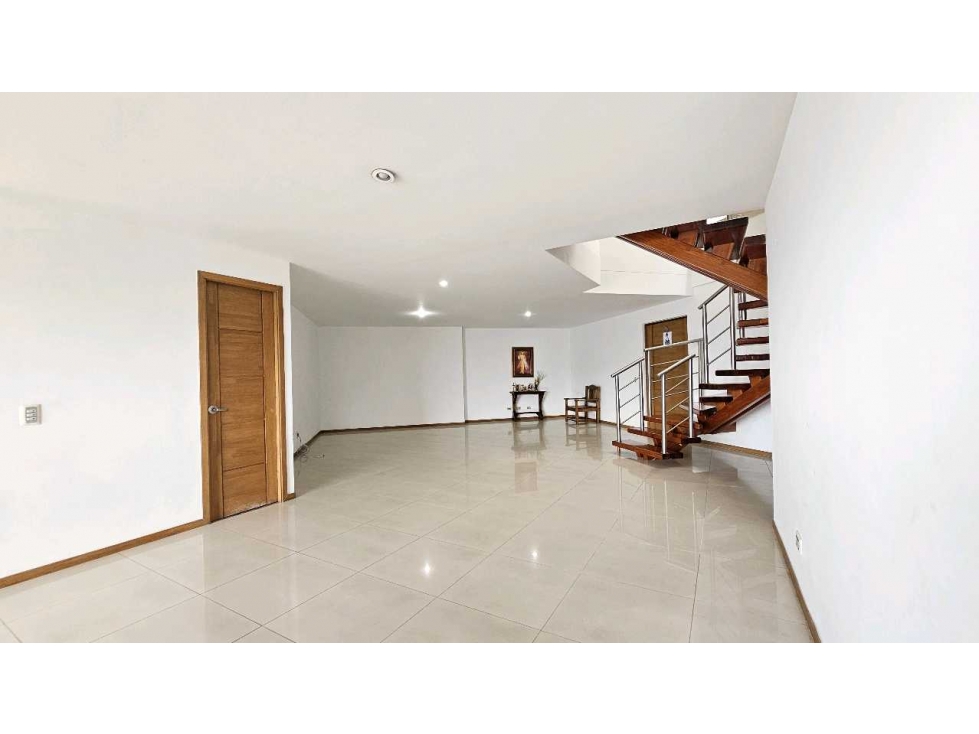 Dúplex Pent-house de 236m² con Vista Panorámica en Sabaneta — foto 5