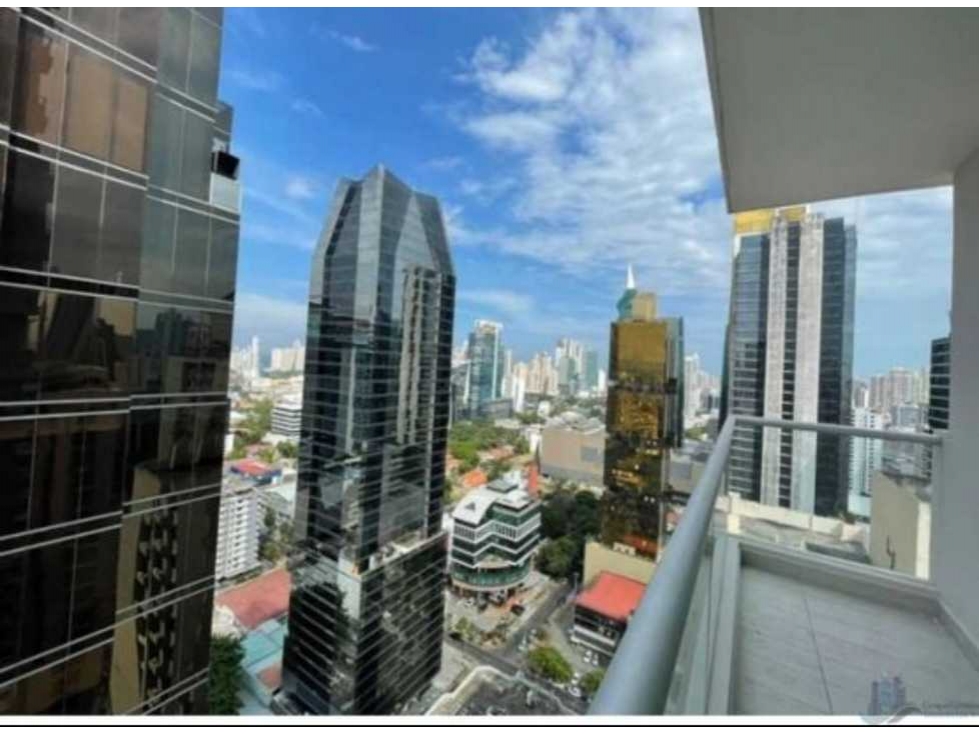 APARTAMENTO PH URBANA