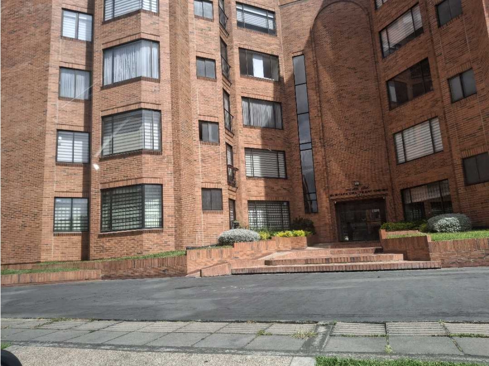 APARTAMENTO PISO 8 GRATAMIRA . COLINA - BOGOTA