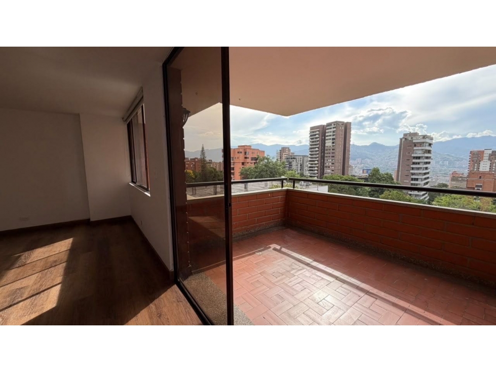 Apartamento Poblado Alejandría, 3 habitaciones, cuarto de servicio — foto 2