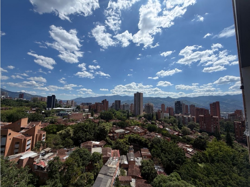Apartamento Poblado con vista hermosa!!