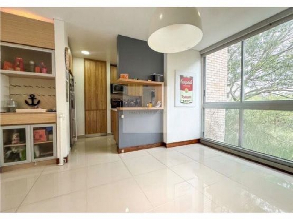 Apartamento Poblado El Tesoro, 3 alcobas, c.servicio, 151 m2 — foto 2