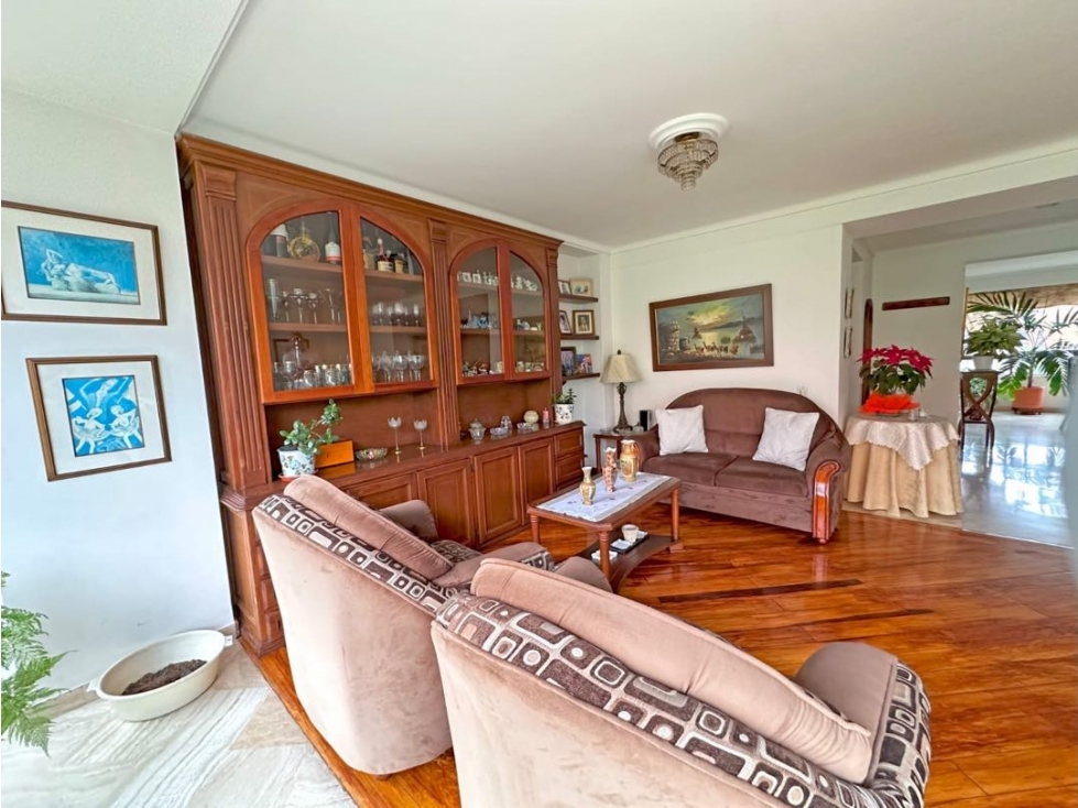 APARTAMENTO POBLADO LA TOMATERA 190mt2-4ALCOBAS MÁS SERVICIO-PISCINA — foto 3