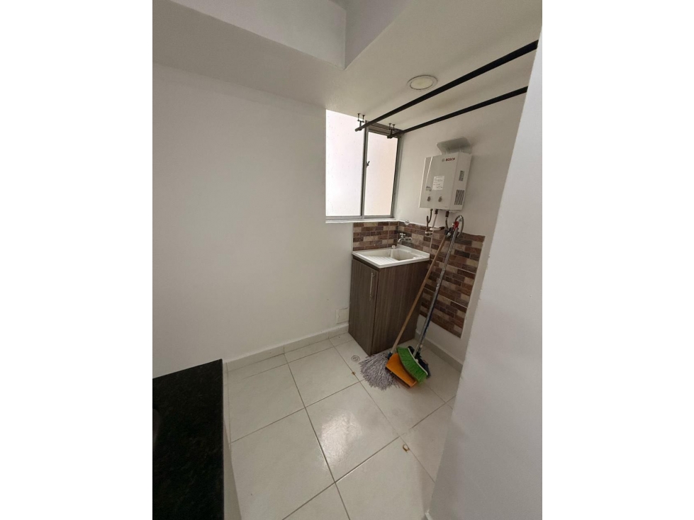 APARTAMENTO PRIMER PISO, TRES HABITACIONES, DOS BAÑOS EN ARMENIA NORTE — foto 4