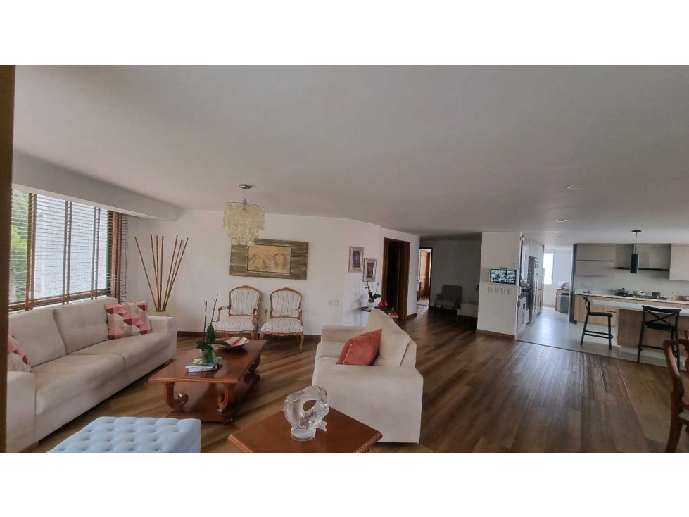 Apartamento remodelado amplio segundo piso en La Castellana — foto 5