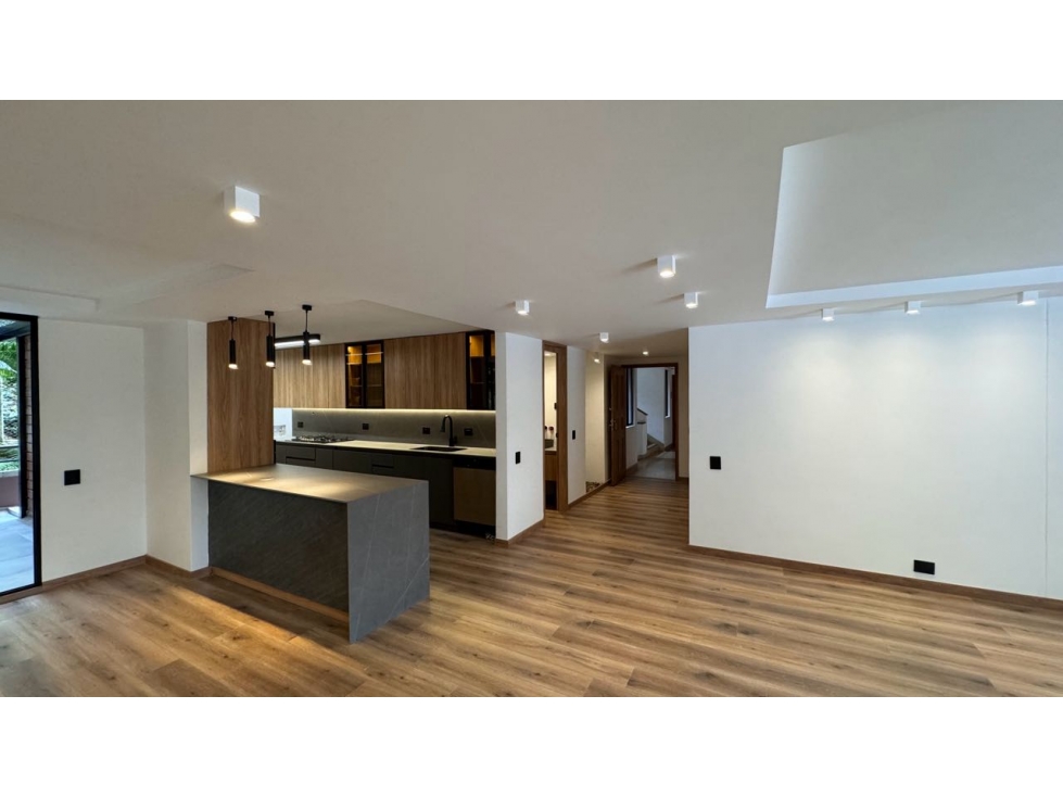 Apartamento Remodelado con Acabados de Lujo Cerca del Country Club — foto 2