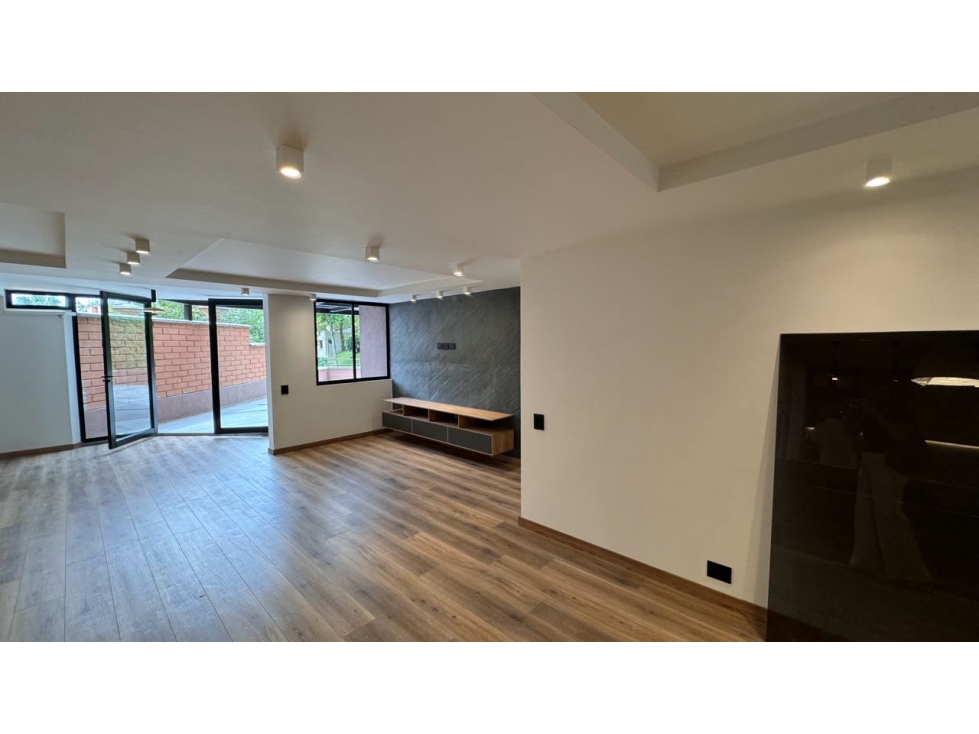Apartamento Remodelado con Acabados de Lujo Cerca del Country Club — foto 5