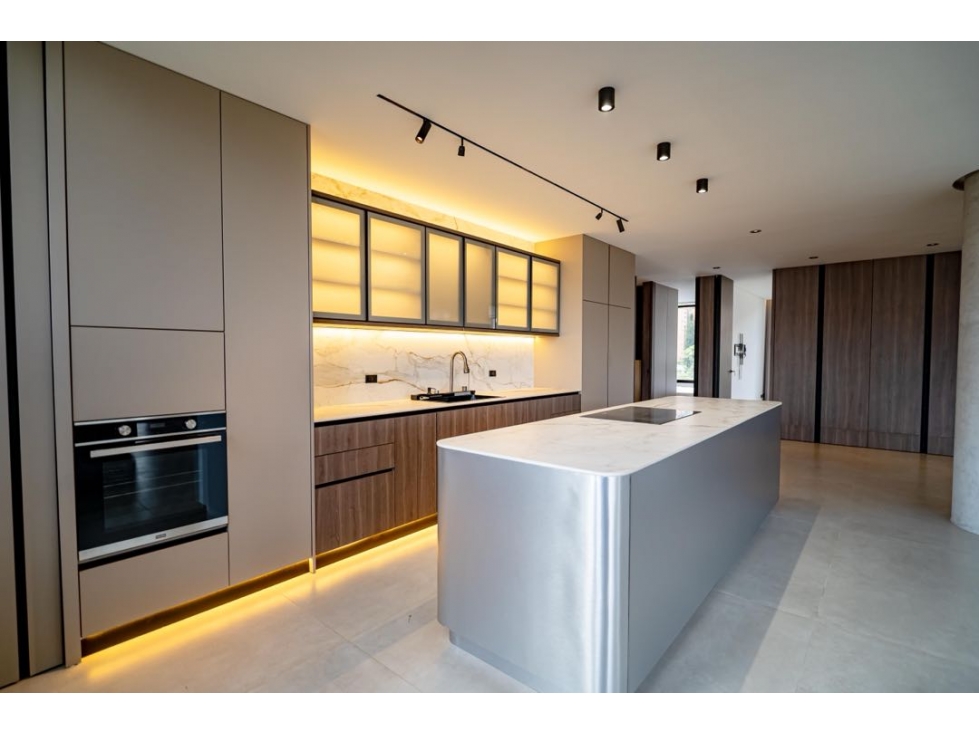 Apartamento remodelado con domótica Sector Campestre, El Poblado