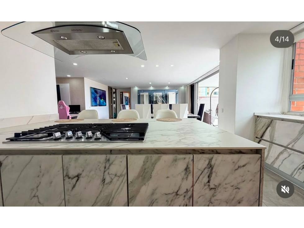 Apartamento Remodelado de Lujo | El Campestre / El Poblado | 188 m² — foto 2