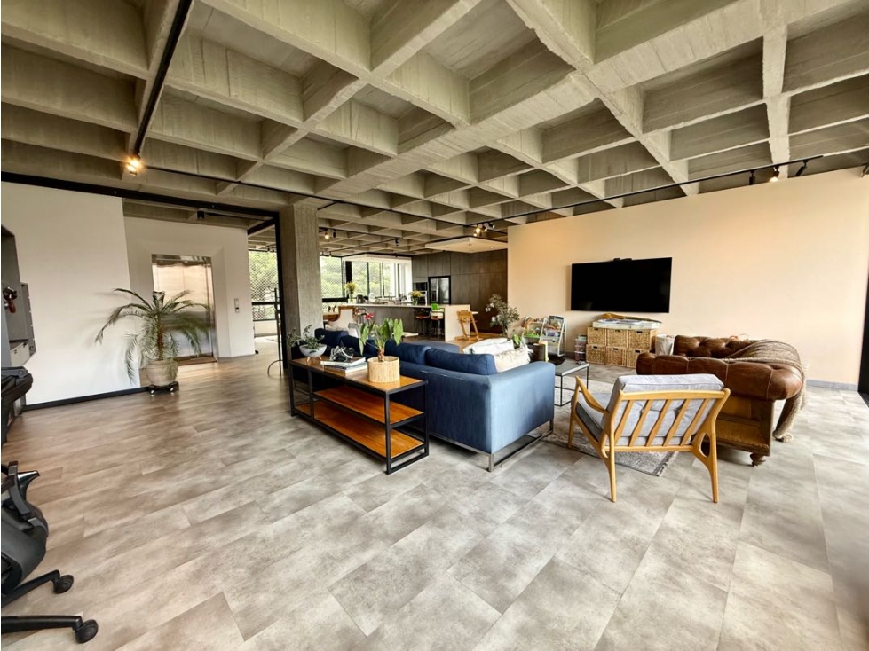 APARTAMENTO REMODELADO EN EL POBLADO. EL CAMPESTRE — foto 4