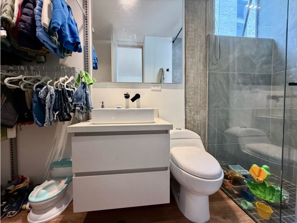 APARTAMENTO REMODELADO EN EL POBLADO. EL CAMPESTRE — foto 6