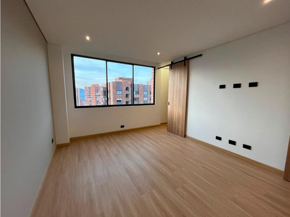 Apartamento remodelado en El Poblado | 154 m² | $1.480 millones — foto 3