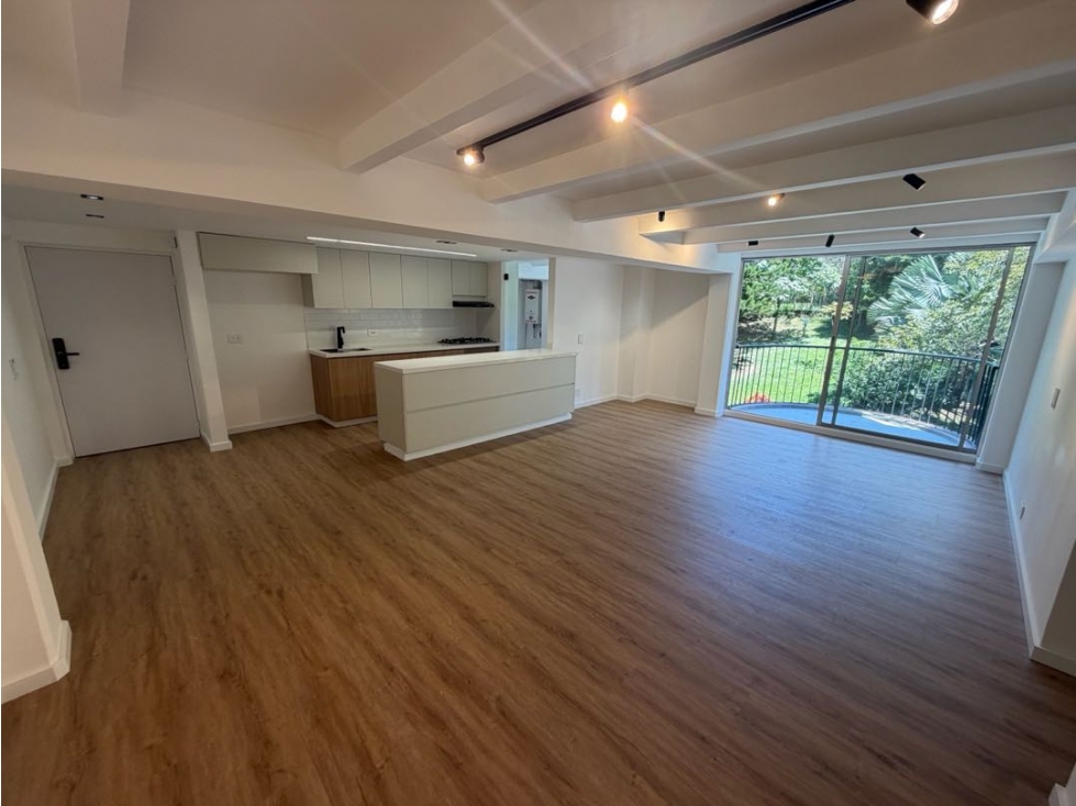 APARTAMENTO REMODELADO EN VENTA EN LOS GONZALEZ