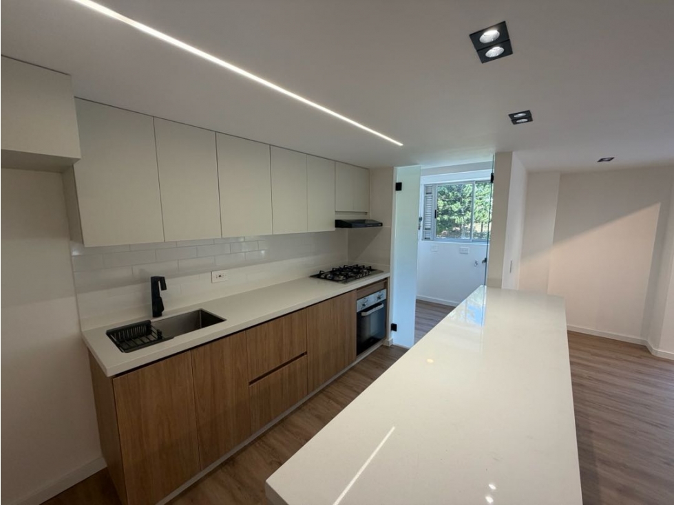APARTAMENTO REMODELADO EN VENTA EN LOS GONZALEZ — foto 4