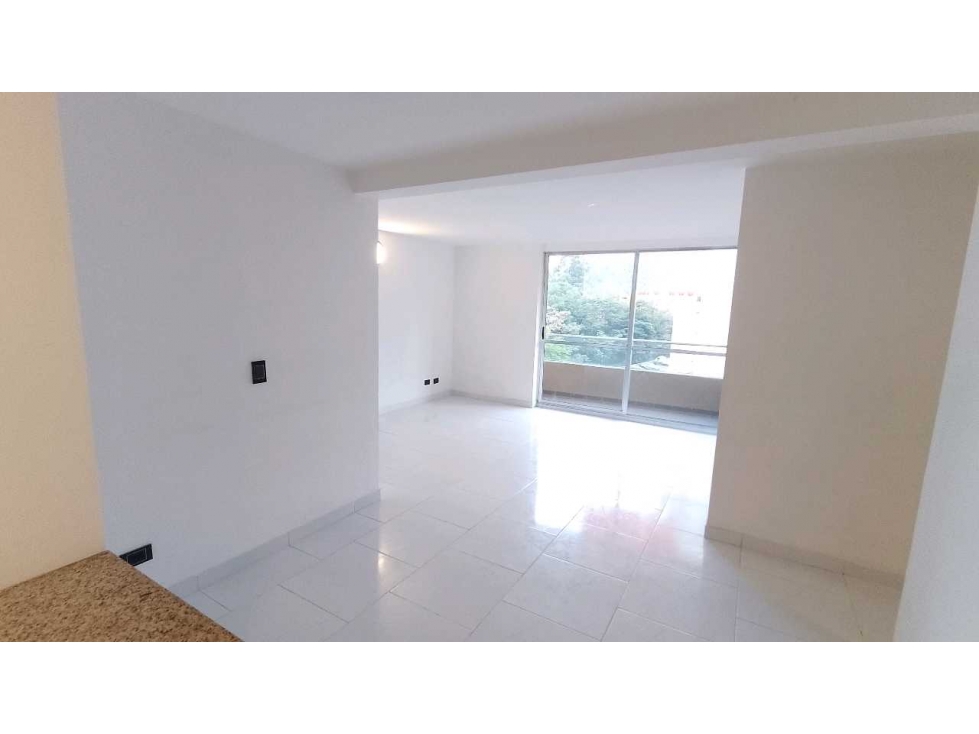 Apartamento Remodelado loma de los Bernal — foto 2