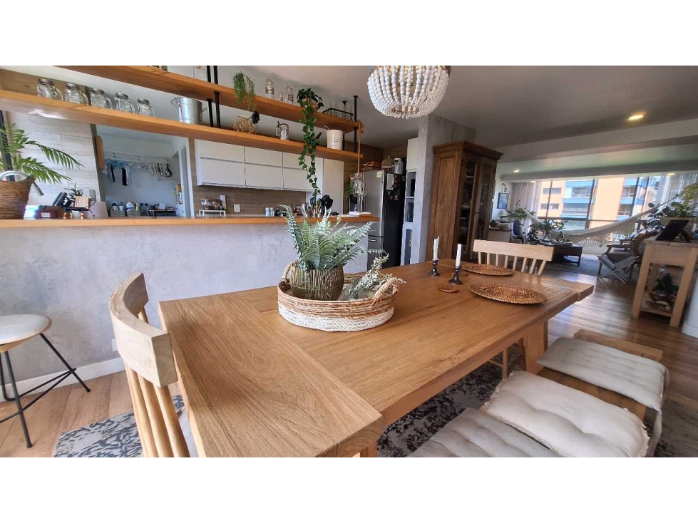 APARTAMENTO REMODELADO PARA LA VENTA, SECTOR SAN MICHEL, POBLADO. — foto 5