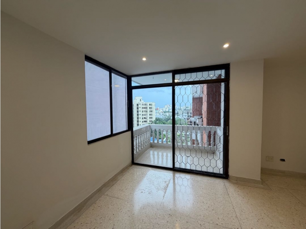 APARTAMENTO REMODELADO TOTALMENTE EN ARRIENDO EN ALTO PRADO — foto 2