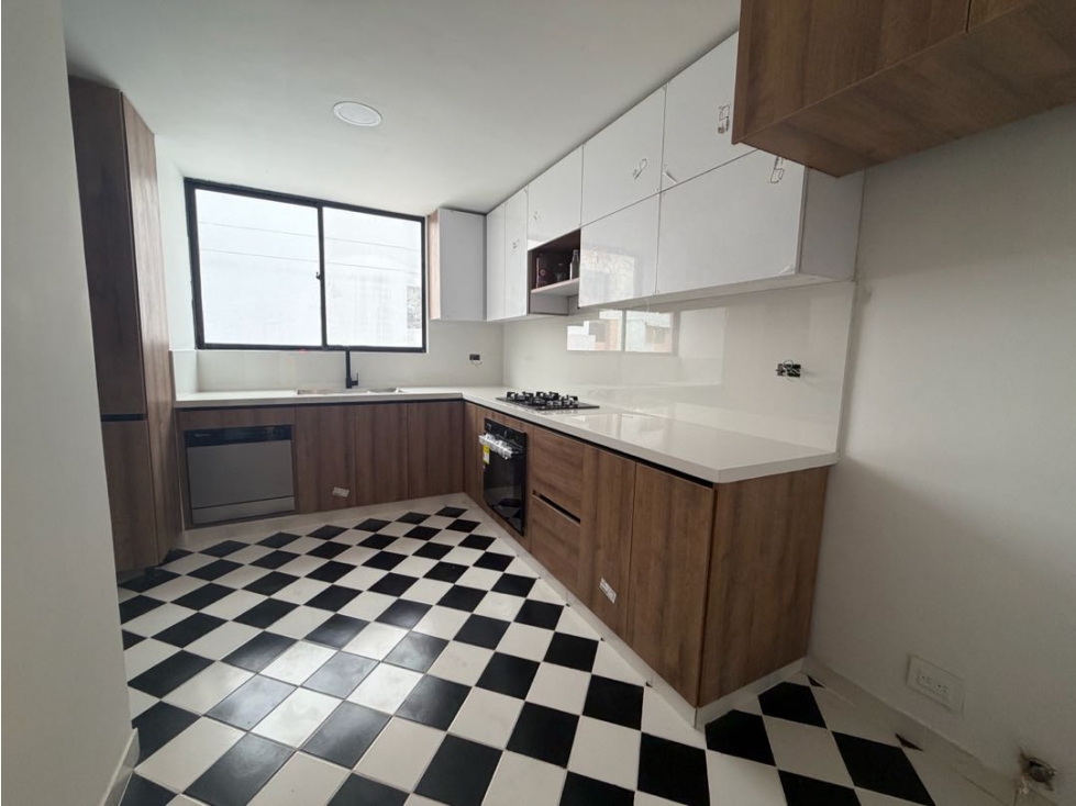 APARTAMENTO REMODELADO TOTALMENTE EN ARRIENDO EN ALTO PRADO — foto 6