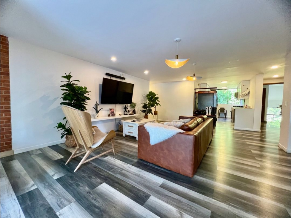 APARTAMENTO REMODELADO Y CON AMPLIA TERRAZA — foto 6