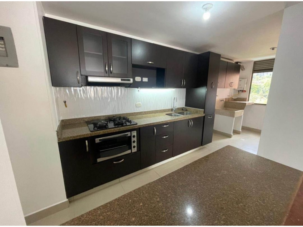 Apartamento renta 3 hab poblado las Santas — foto 3