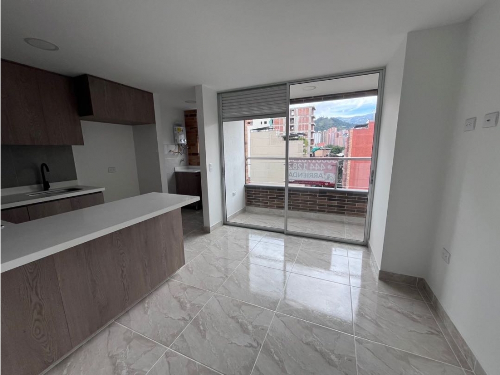 Apartamento Sabaneta a una cuadra del parque